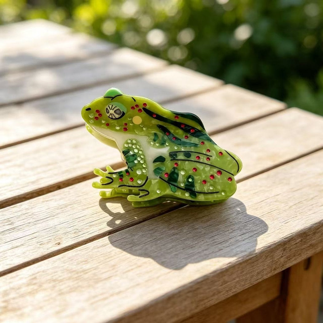 Beau - Playful Frog Shaped Acetate Claw Clip