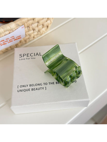Beau - Marbled Acetate Rectangular Claw Clip