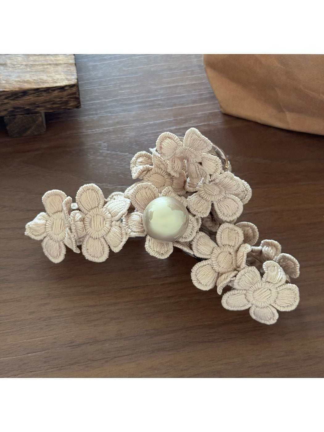 Beau - Floral Sweet Style Claw Clip