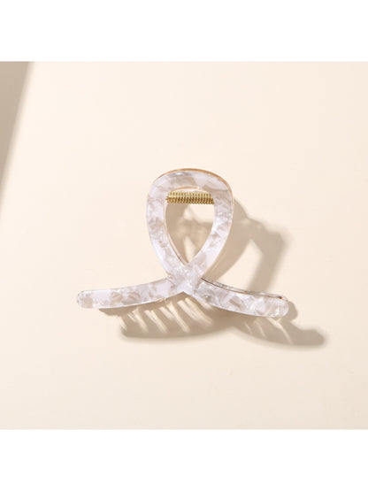 Beau - Minimalist Crisscross Claw Clip