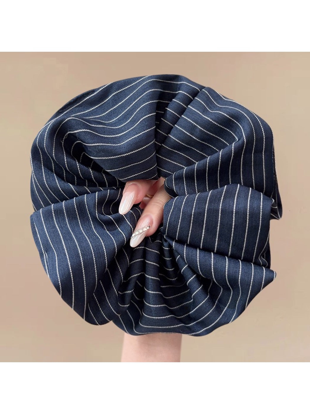 Gifty - Simple Striped Scrunchie Hair Tie