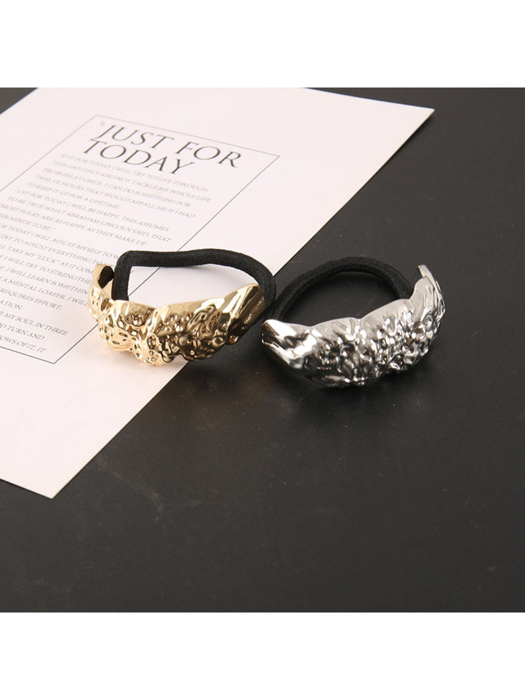 Gifty - Vintage Irregular Shape Hair Tie