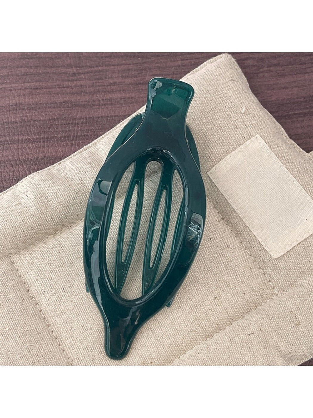 Beau - Flat Openwork Hair Claw Clip