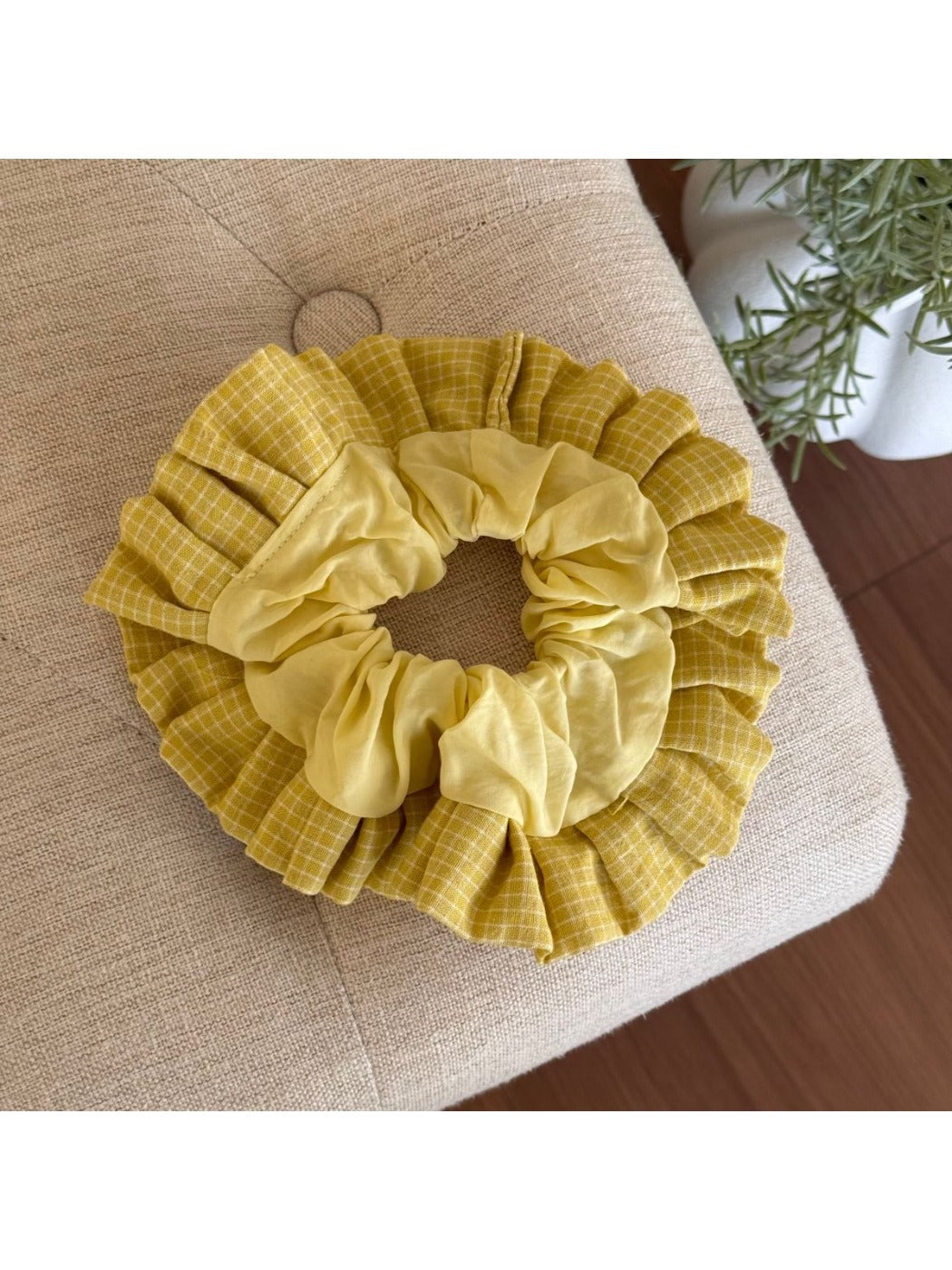 Gifty - Yellow Plaid Scrunchie Hair Clip and Headband