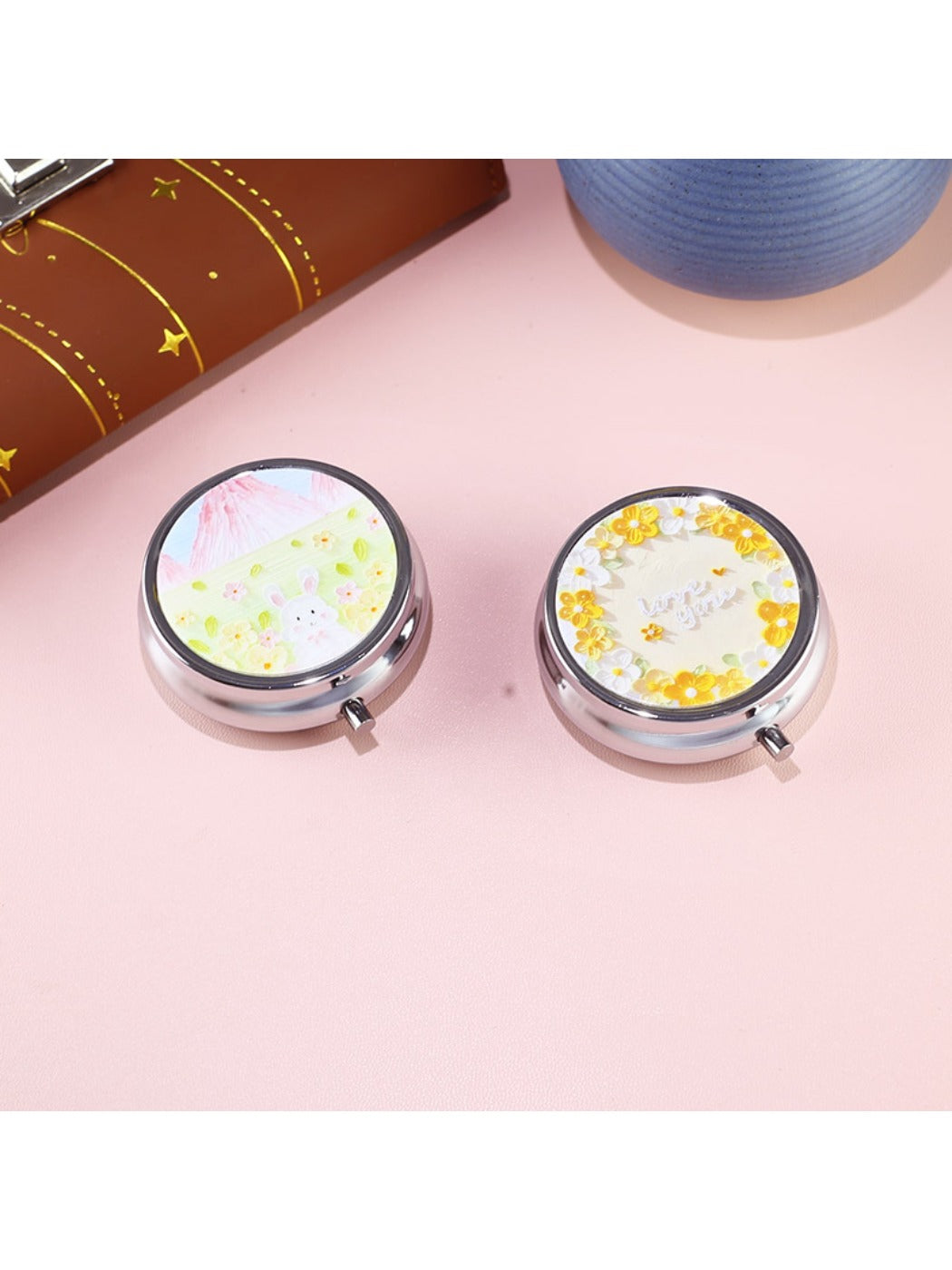 Mirroray - Three Compartment Round Vanity Mirror