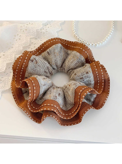 Gifty - Brown Knit Scrunchie Hair Tie