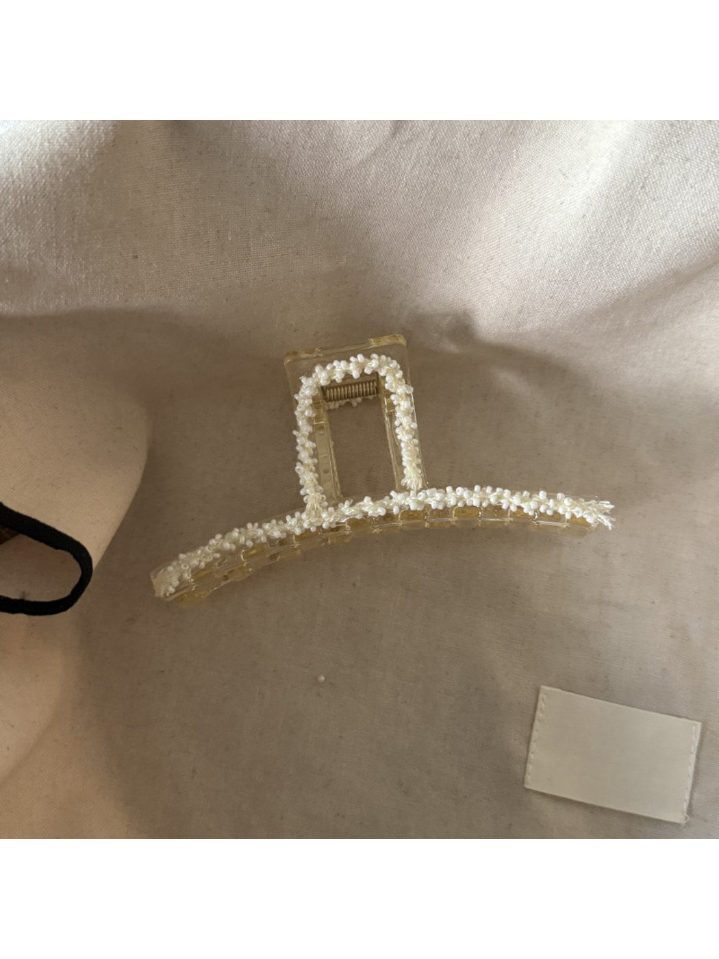 Beau - Retro Style Acrylic Long Bar Claw Clip