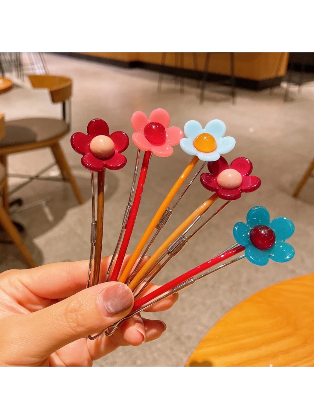 Beau - Plastic Alloy Flower Design Hair Clip