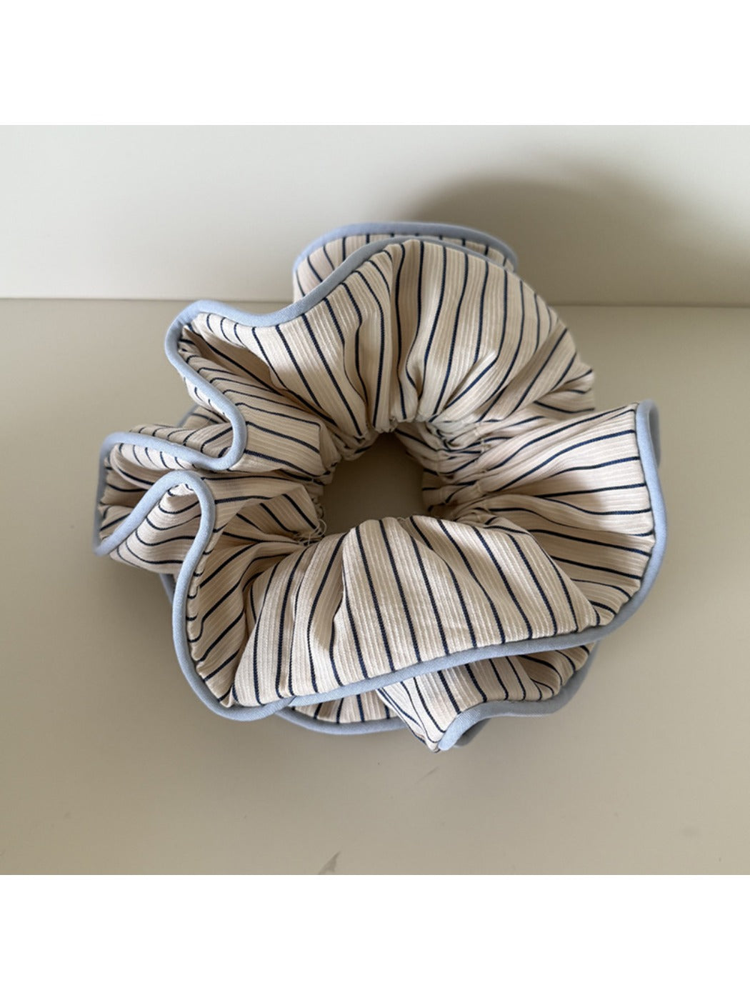 Gifty - Blue Pink Striped Scrunchie