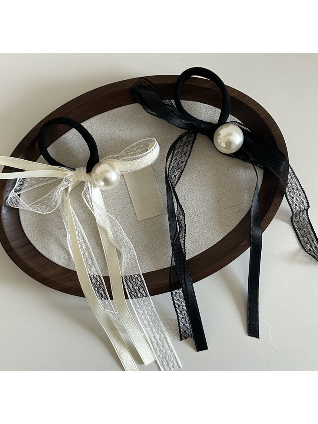 Gifty - Lace Bow Ribbon Hair Tie