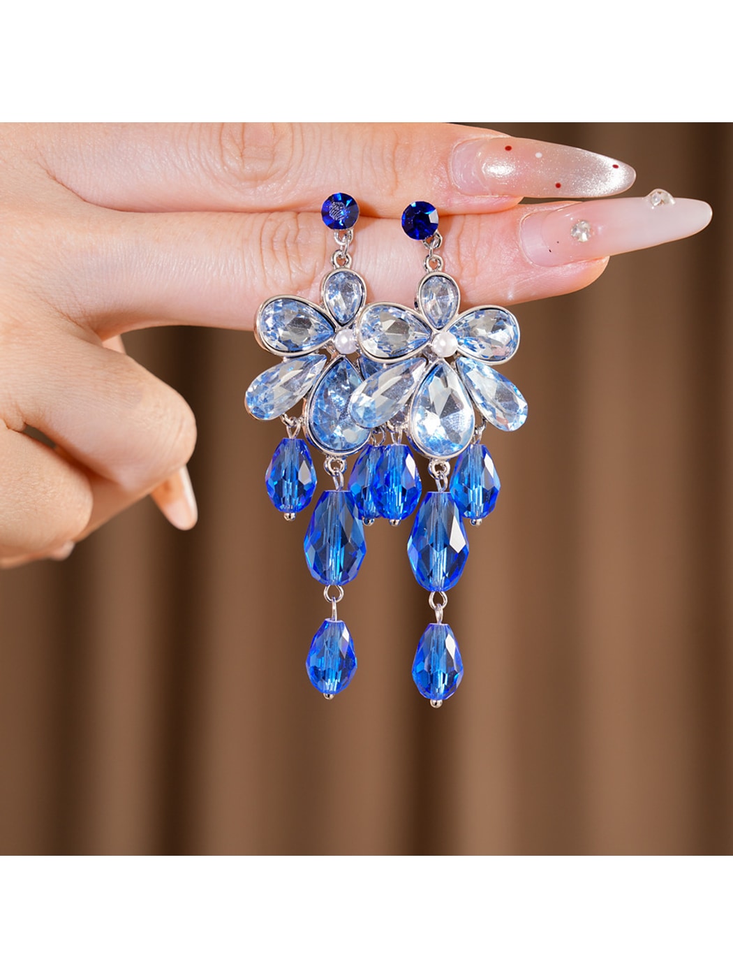 Earedge - Vintage Teardrop Floral Dangle Earrings