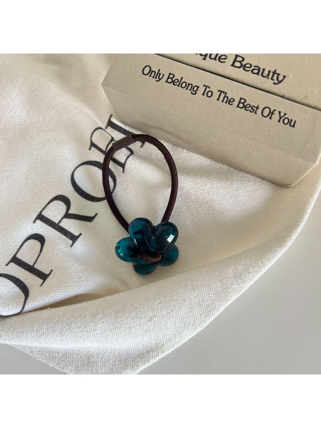 Gifty - Solid Floral Hair Tie