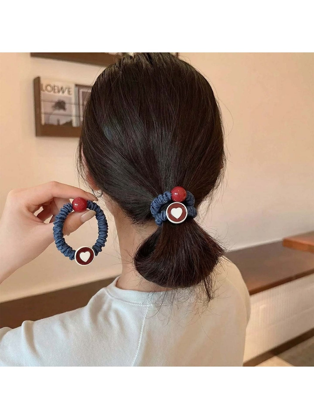 Gifty - Elastic Heart Detail Polyester Hair Tie