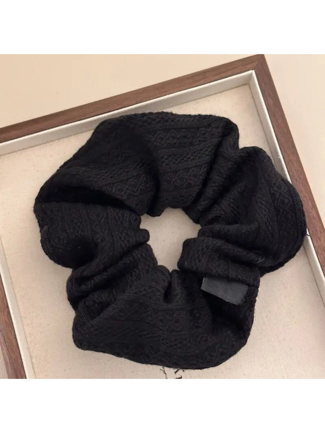 Gifty - Vintage Fabric Scrunchie Hair Tie