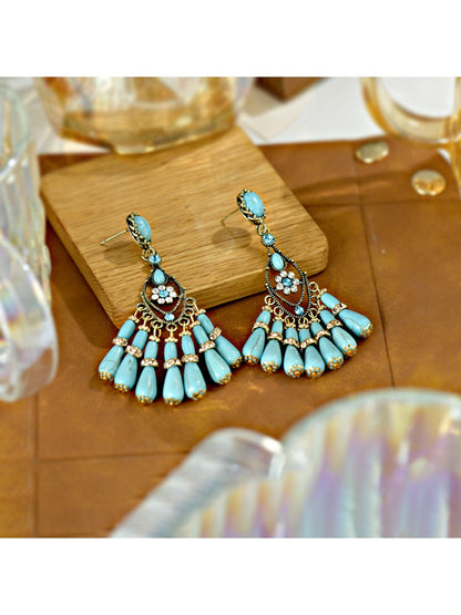 Earedge - French-Inspired Drop Earrings