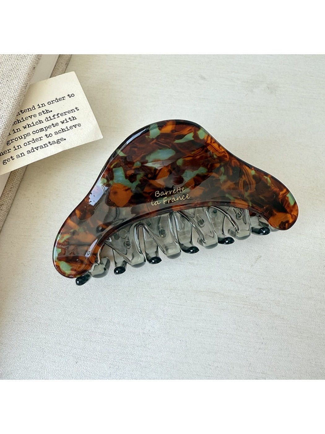 Beau - Chic Semi Circular Hair Claw Clip