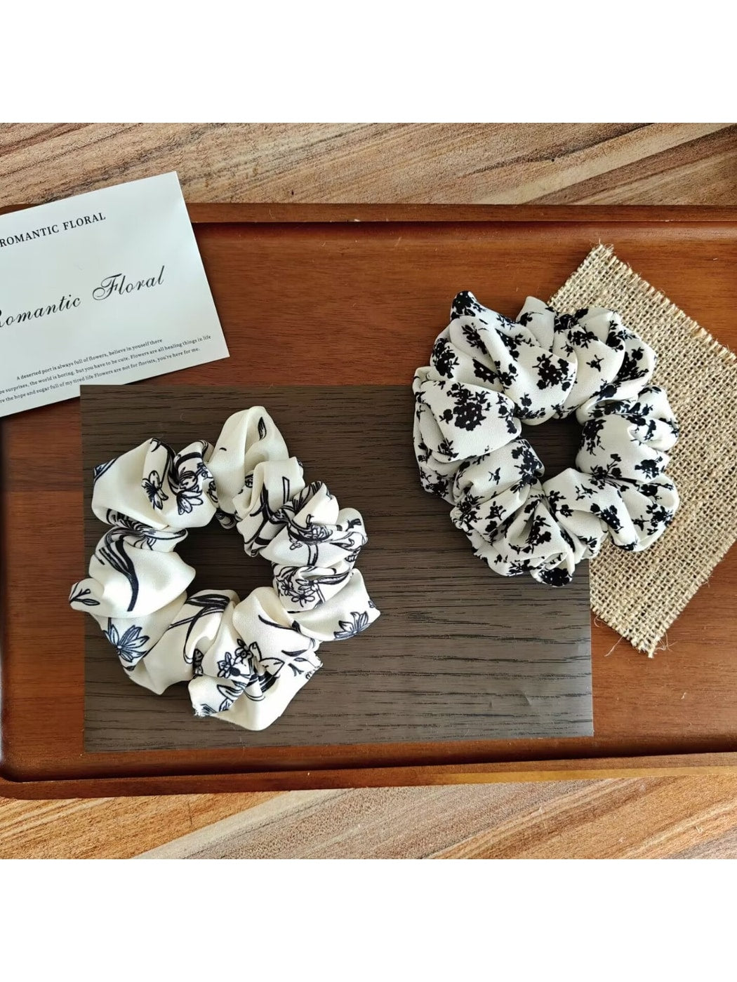 Gifty - Flower Print Polyester Elastic Hair Scrunchie