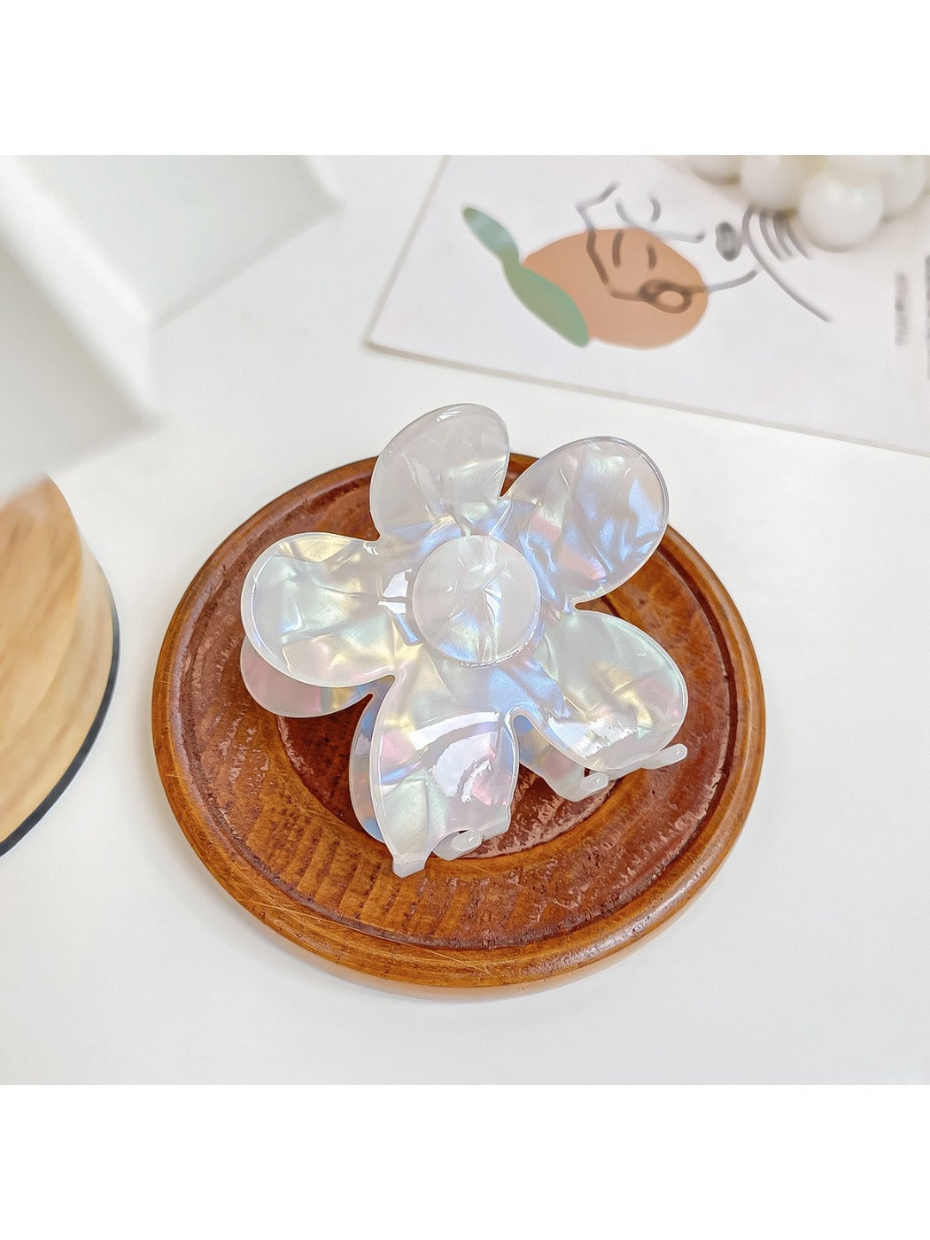 Beau - Minimalist Iridescent Hair Clip