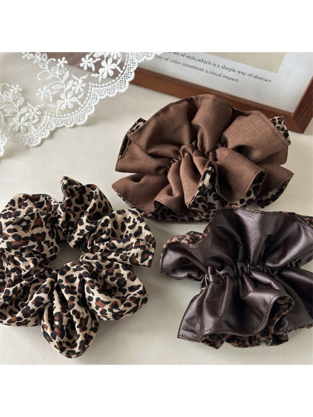 Gifty - Vintage Leopard Print Hair Ties