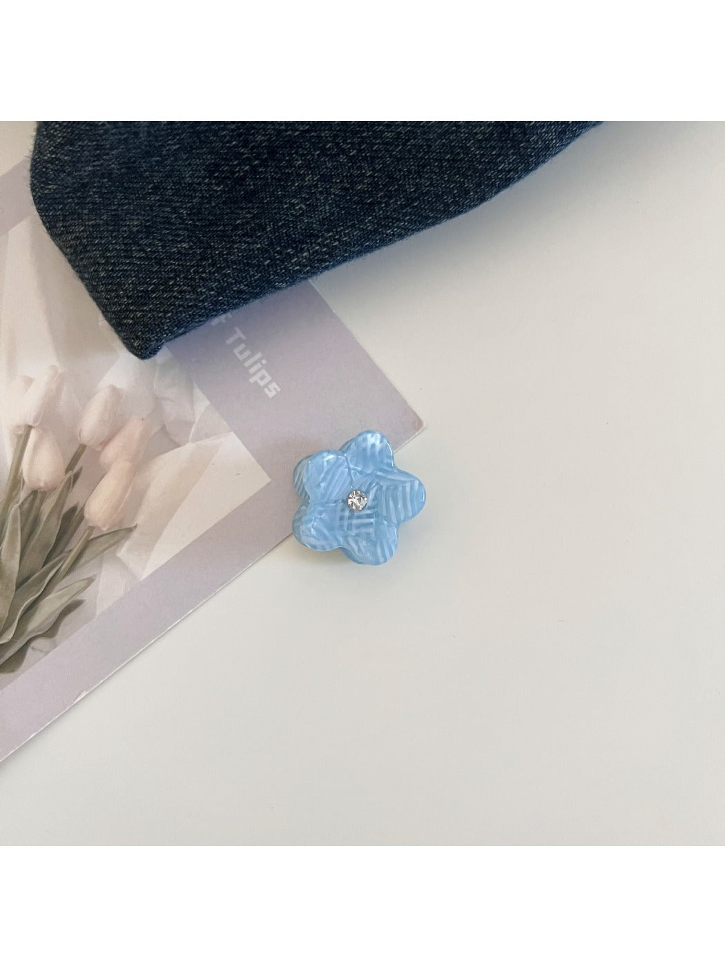 Beau - Mini Flower Shaped Hair Claw Clip
