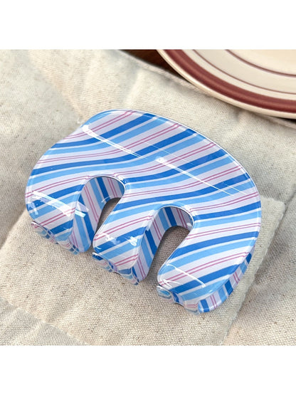 Beau - M-Shaped Hair Clip