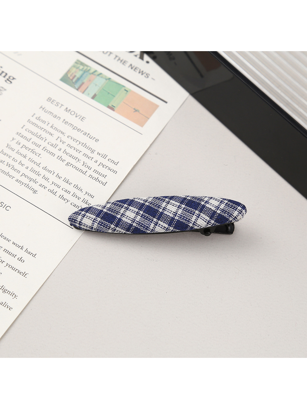 Beau - Plaid Fabric Oval Side Bangs Hair Clip