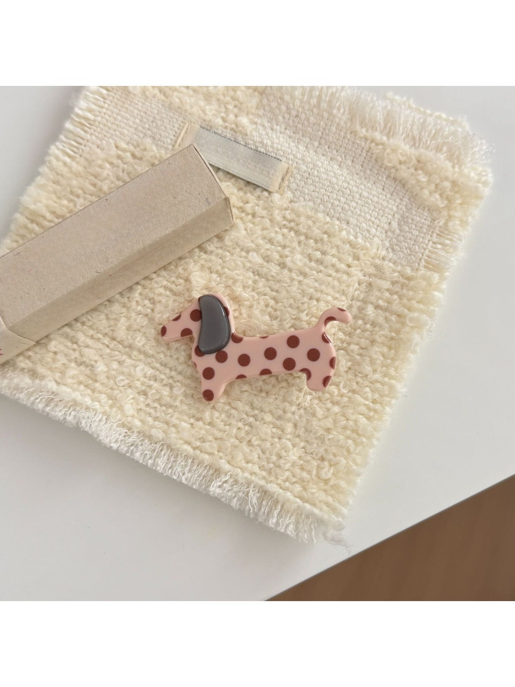 Beau - Cute Polka Dot Puppy Shaped Claw Clip