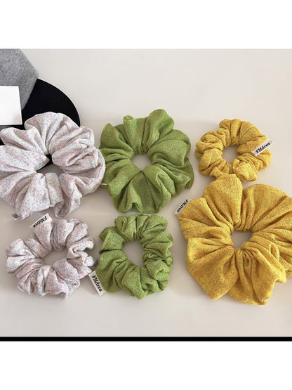 Gifty - Spring Color Knit Scrunchie