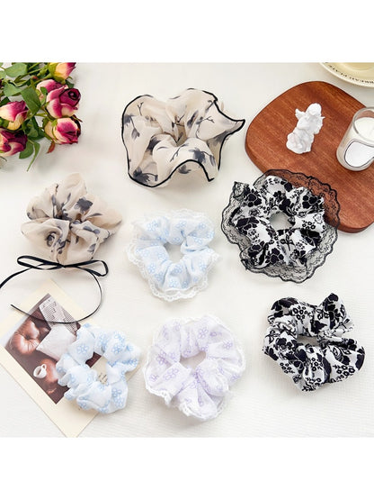 Gifty - Ink Wash Print Ruched Scrunchie