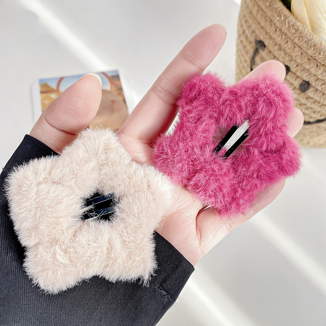 Beau - Plush Openwork Star Shape Hair Clip Set