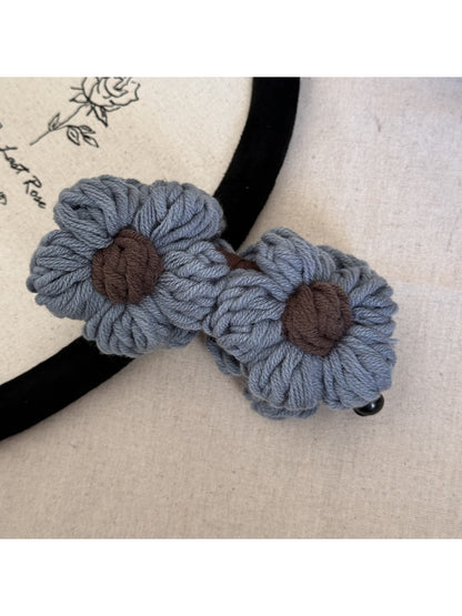 Beau - Knitted Flower Shaped Banana Hair Clip