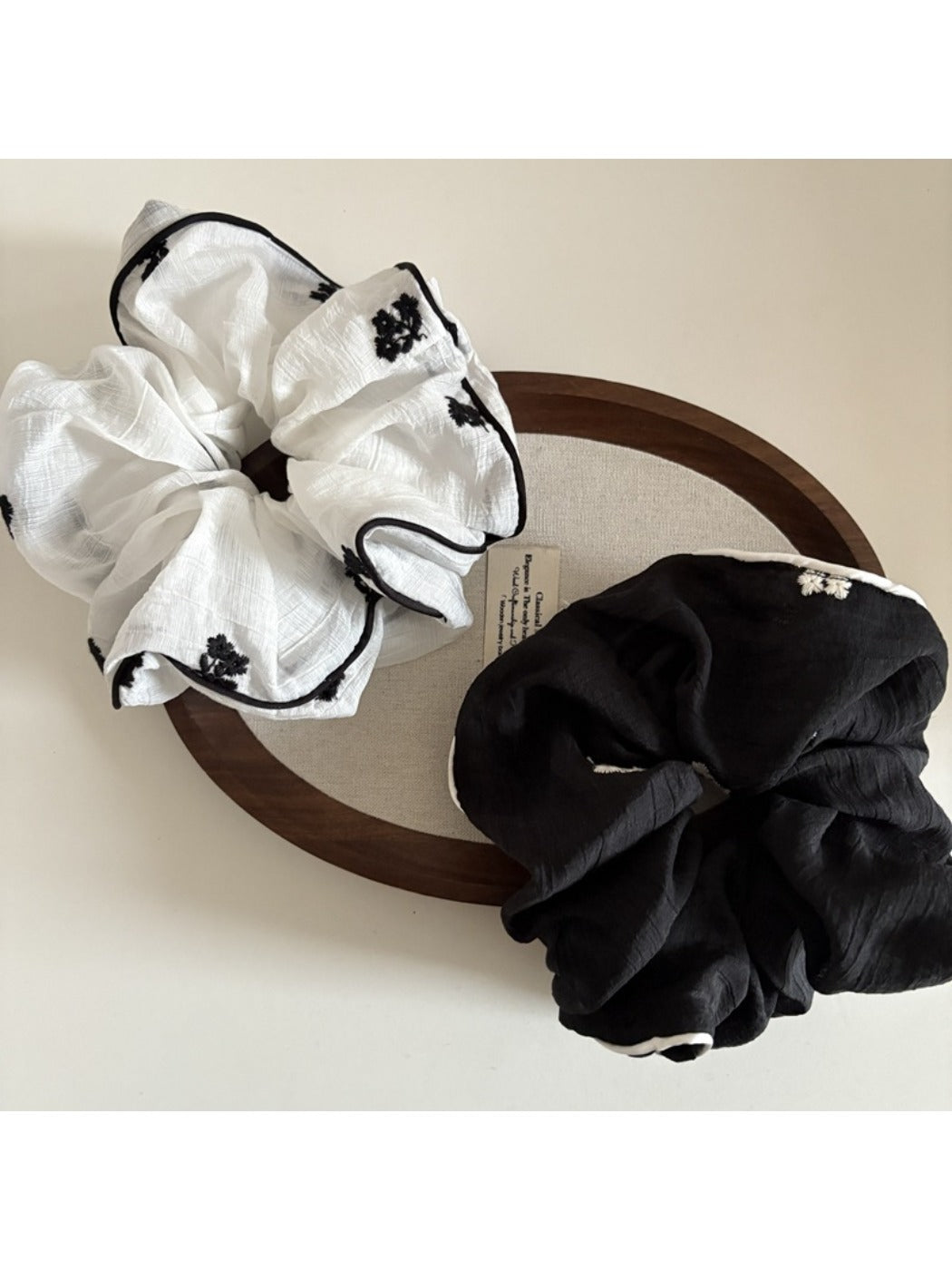 Gifty - Small Delicate Mesh Scrunchie