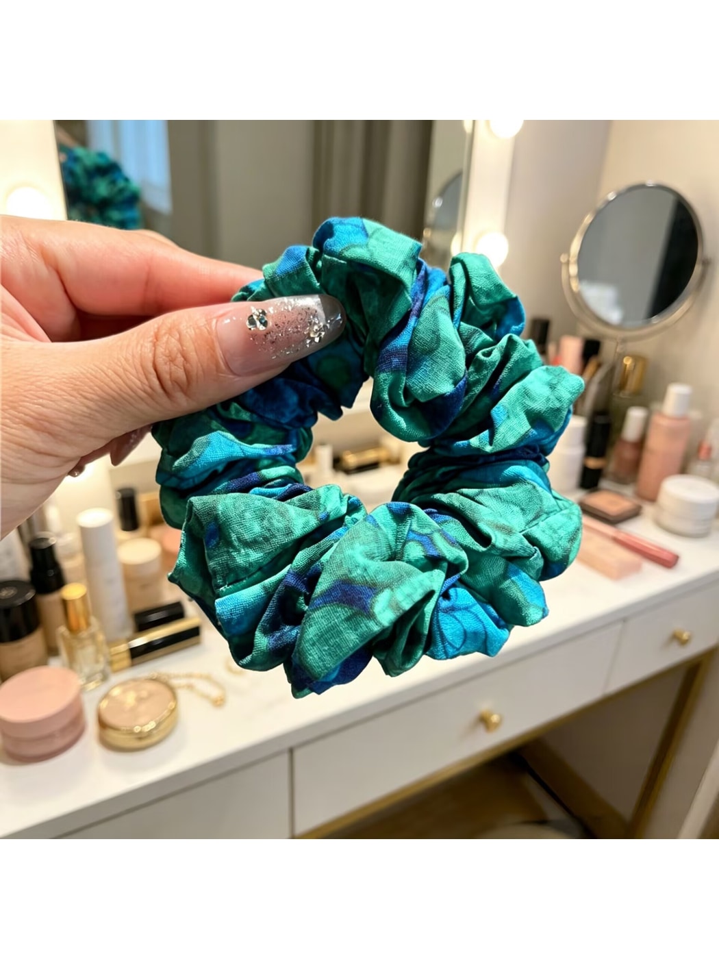 Gifty - Polka Dot Printed Ponytail Scrunchie