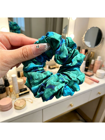 Gifty - Polka Dot Printed Ponytail Scrunchie