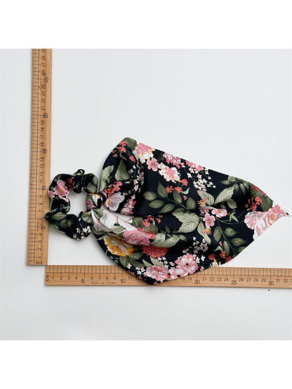 Gifty - Satin Printed Triangle Scrunchie