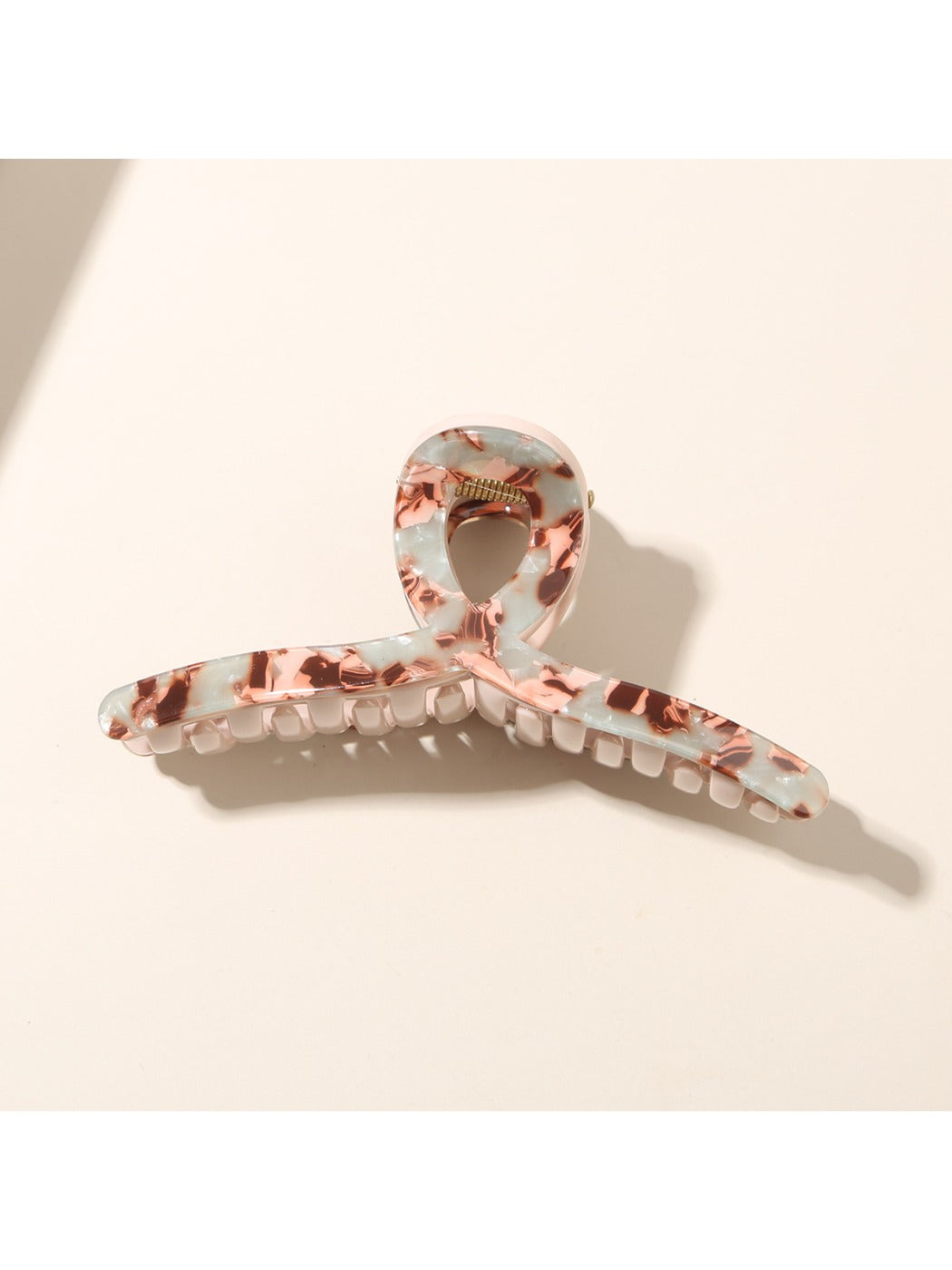 Beau - Vintage Crisscross Claw Clip
