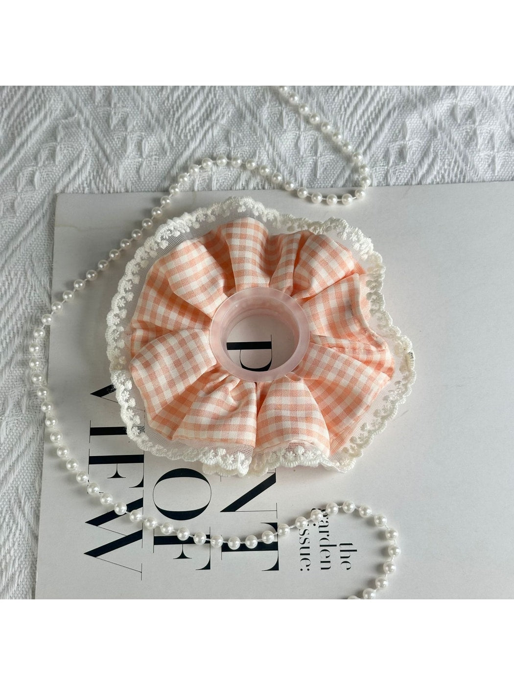 Gifty - Checkered Lace Edge Decorative Scrunchie