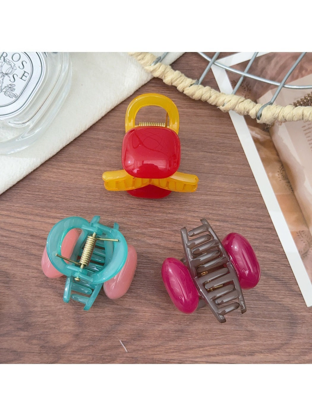 Beau - Square X Shaped Hair Claw Clip