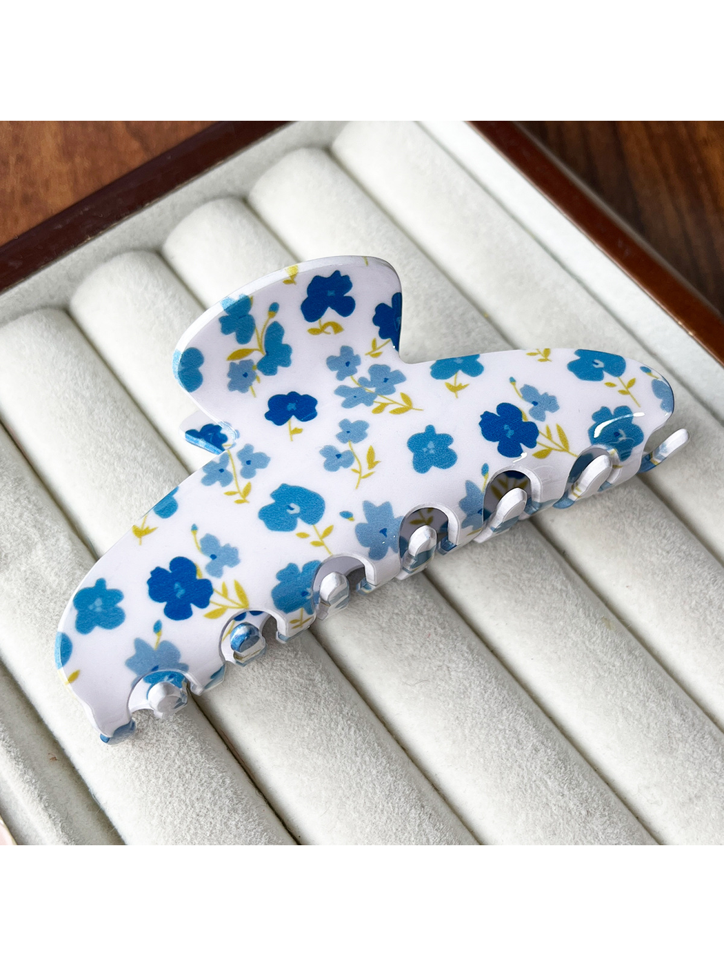 Beau - Sweet Printed Ring Acrylic Hair Claw Clip