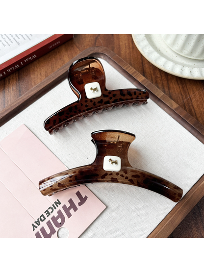 Beau - Leopard Pattern Plastic Geometric Claw Clip