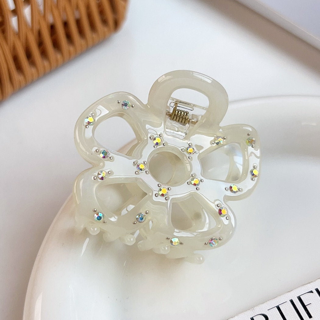 Beau - Openwork Flower Acetate Plate Claw Clip