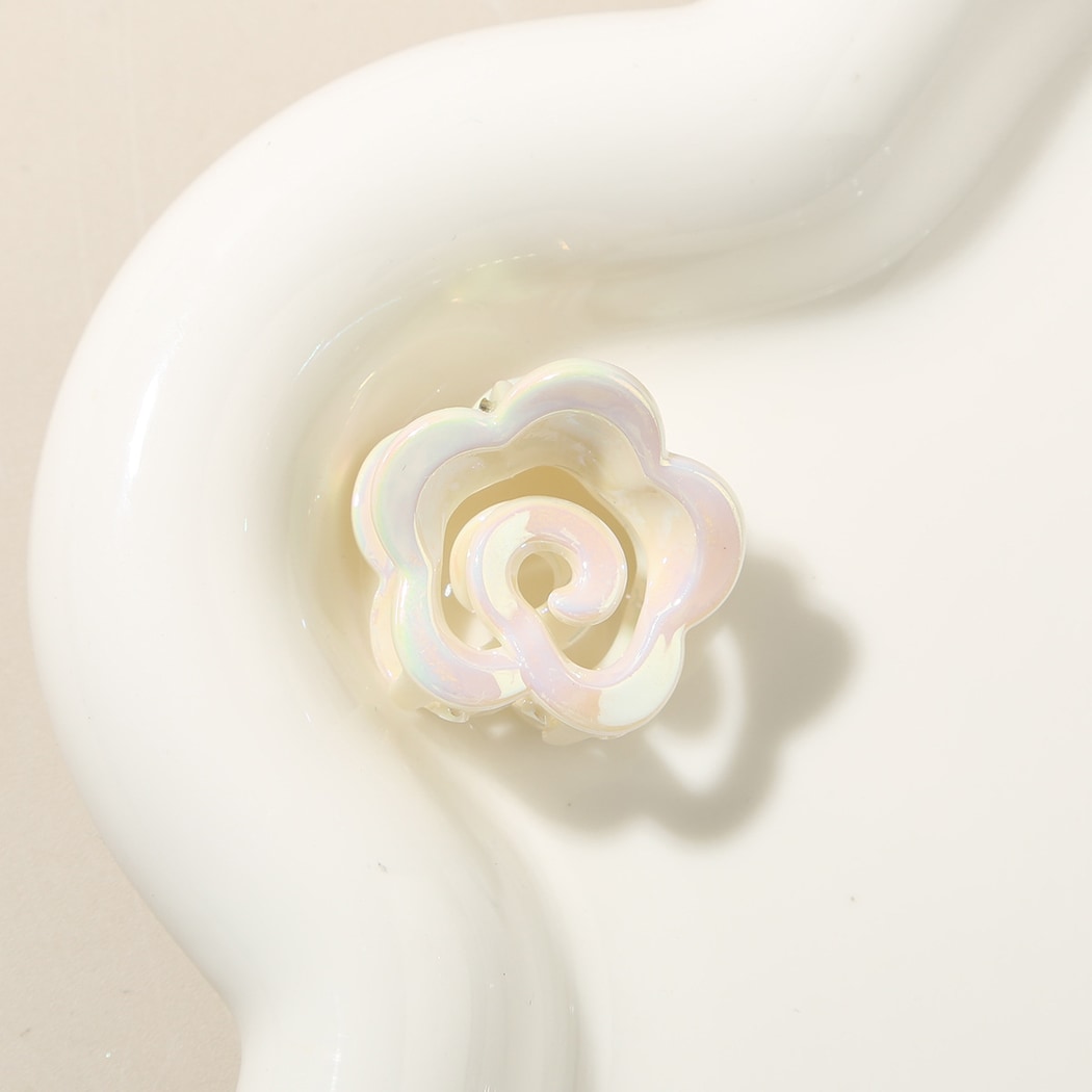 Beau - Sweet Floral Petal Shape Claw Hair Clip