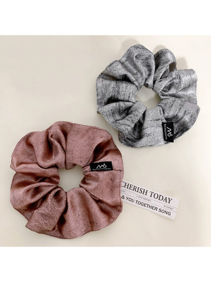 Gifty - Dirty Style Wide Edge Scrunchie