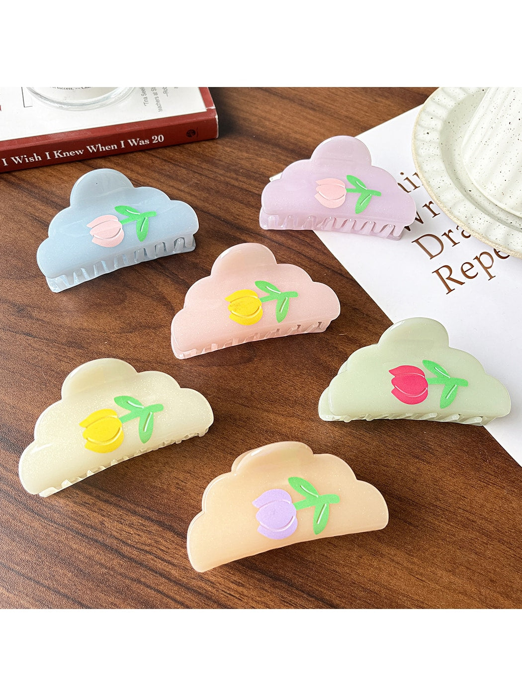 Beau - Modern Minimalist Tulip Hair Claw Clip