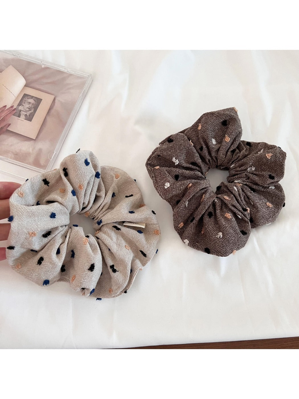 Gifty - Sweet Fashion Chic Scrunchie