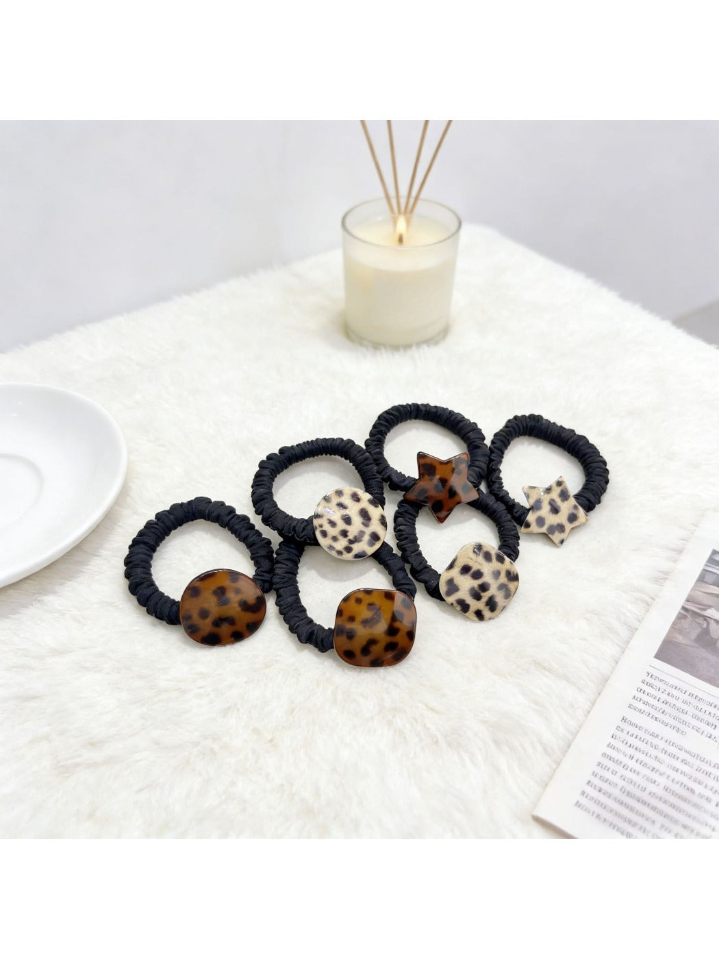 Gifty - Leopard Print Coil-Shaped Hair Tie