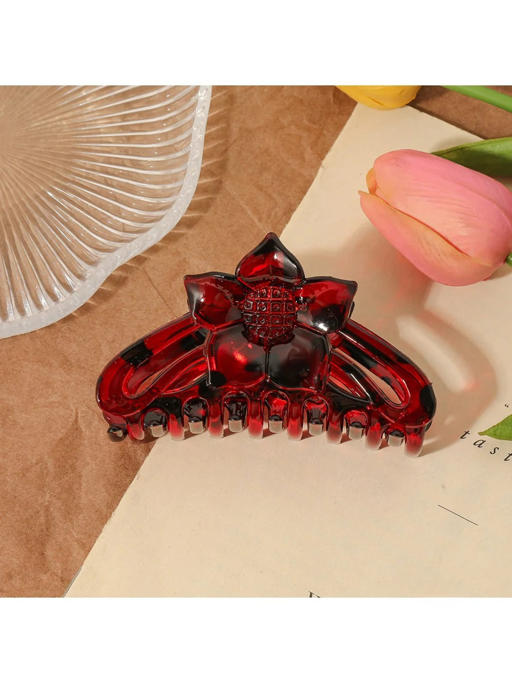 Beau - Elegant Flower Shaped Long Strip Claw Clip