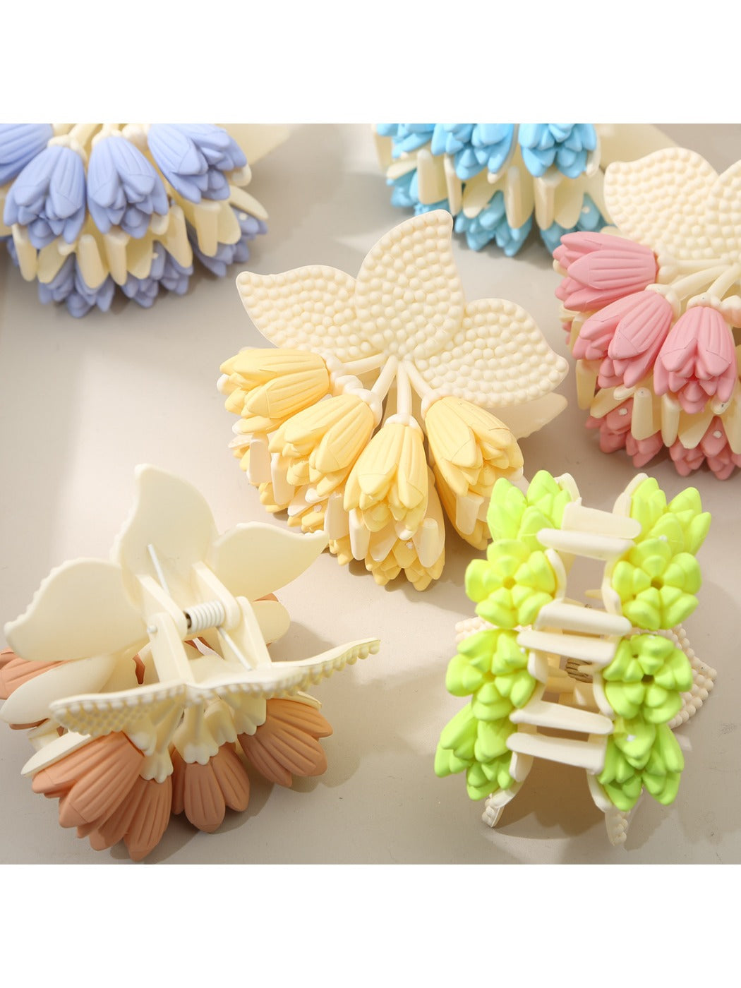 Beau - Lily of The Valley Claw Clip