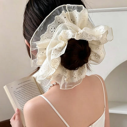 Gifty - Beige Lace Double Layer Scrunchie