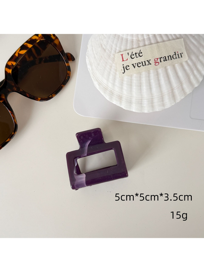 Beau - Marbled Glossy Plastic Hair Claw Clip